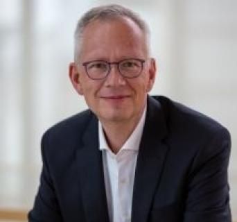 Dr. Jens Hüffer