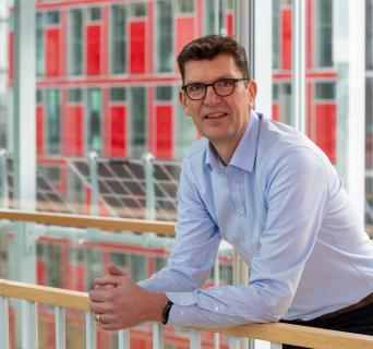 Dr Peter Struckmann
