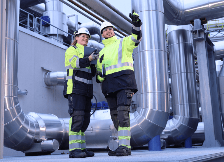 Two employees at Scholven Power Plant